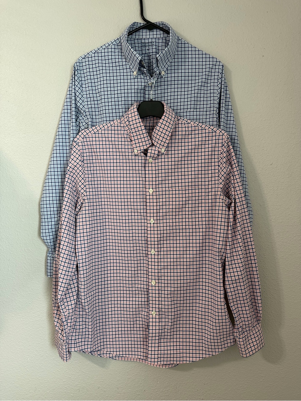 Bundle of 2 Brooks Brothers Mens Button-Down Shirts Size M
